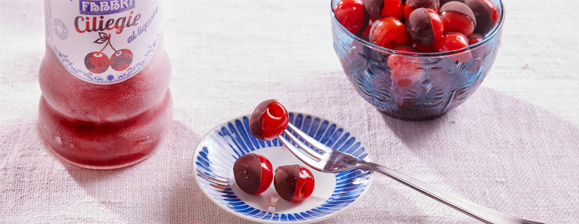 Délicieuses à accompagner d’un dessert ou à savourer seules, même glacées. Avec les Cerises à la Liqueur Fabbri, laissez libre cours à votre imagination!